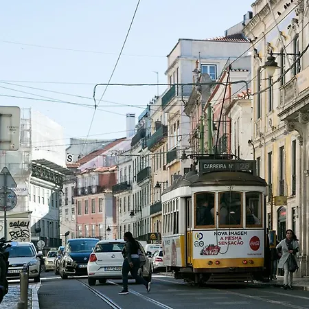 Traveling To 312 Chiado * Lisboa