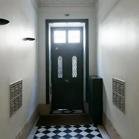 Traveling To 312 Chiado * Lisbon