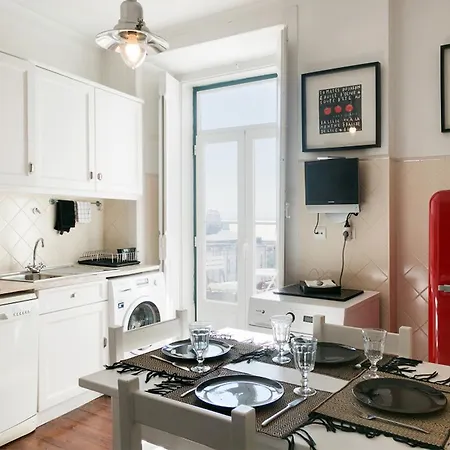 Traveling To 312 Chiado Apartment