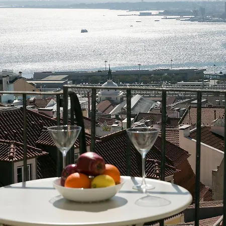 Apartment Traveling To 312 Chiado *