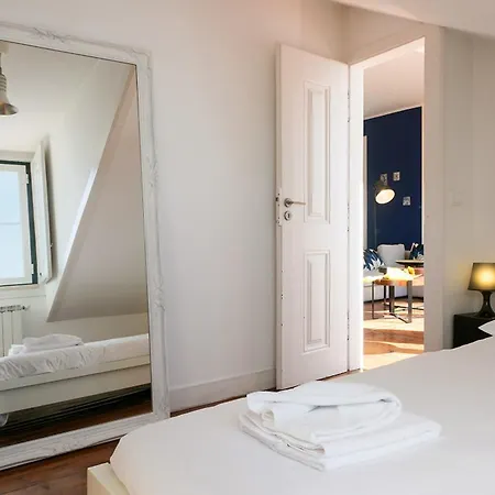 Traveling To 312 Chiado *